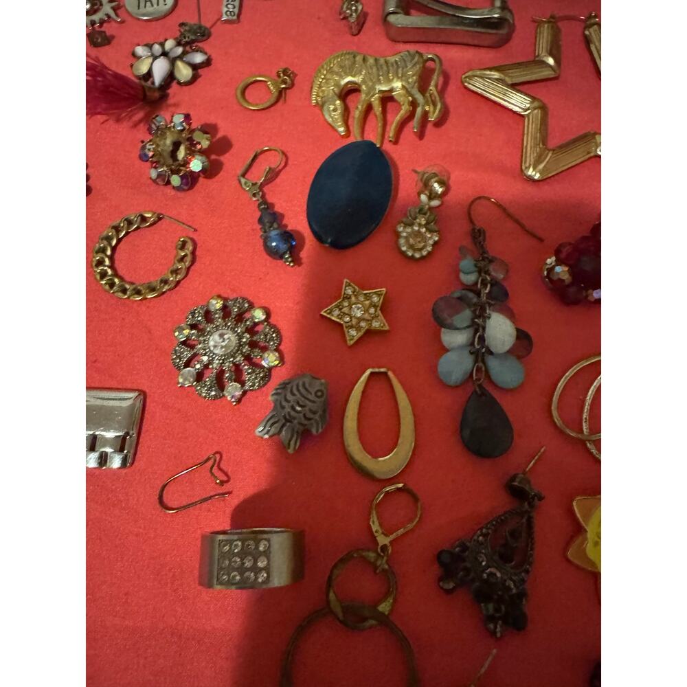 Vintage to Modern Mixed Costume Jewelry Reseller Lot - As-Is Craft Repair - Picture 16 of 16